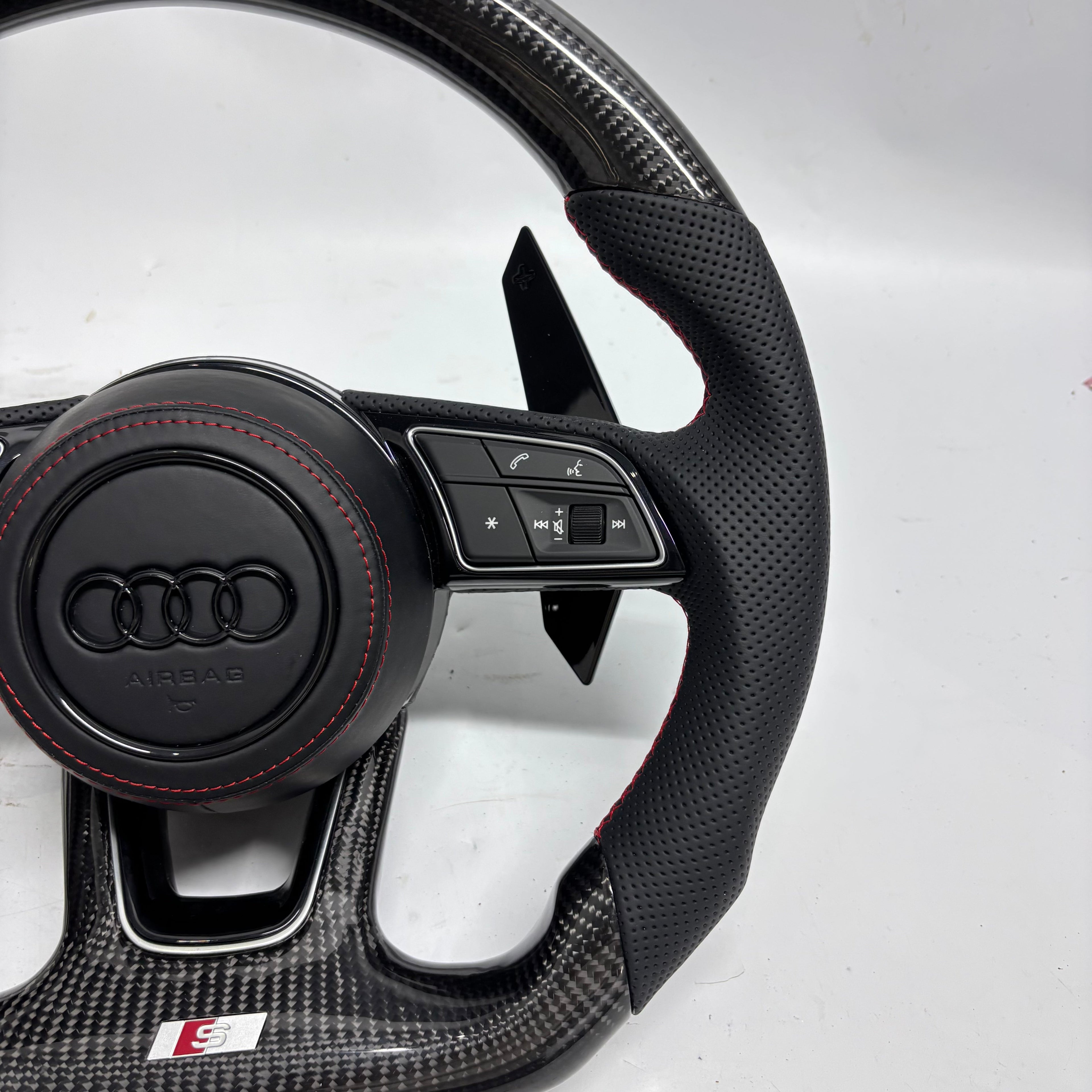 Customised Steering Wheel for Audi A8/RS8/S8
